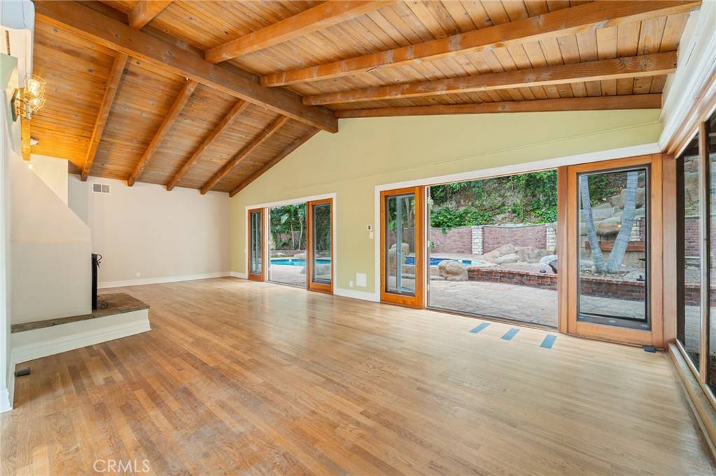 Tarzana, CA 91356,4901 Amigo AVE