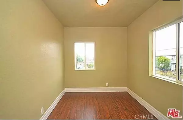 Los Angeles, CA 90011,5102 Woodlawn AVE