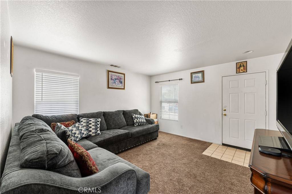 Victorville, CA 92394,16029 White Mountain PL
