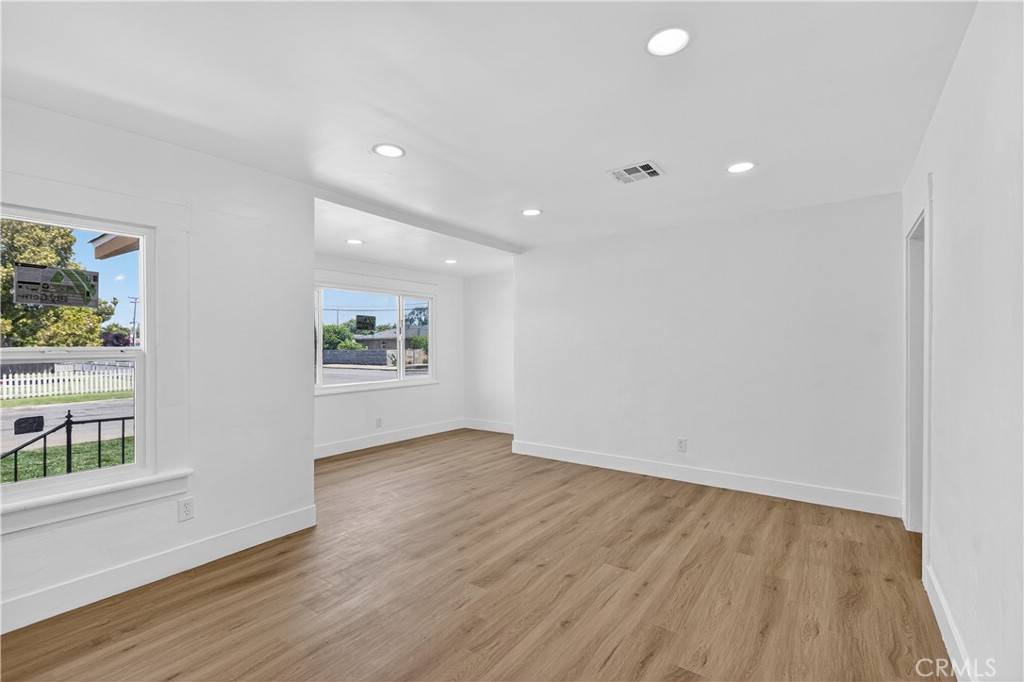 Bakersfield, CA 93304,401 Cypress ST