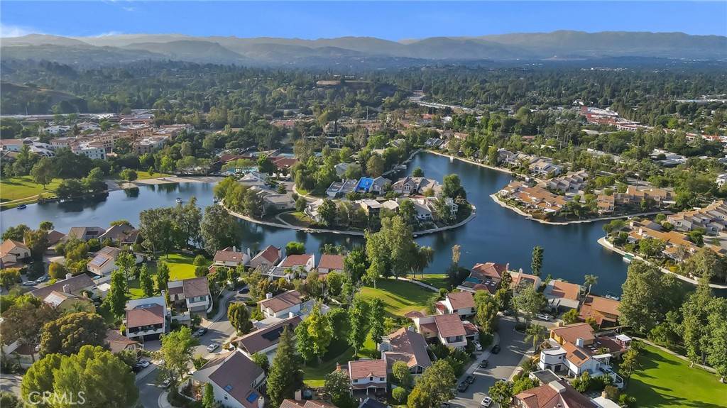 Calabasas, CA 91302,4352 Park Corona