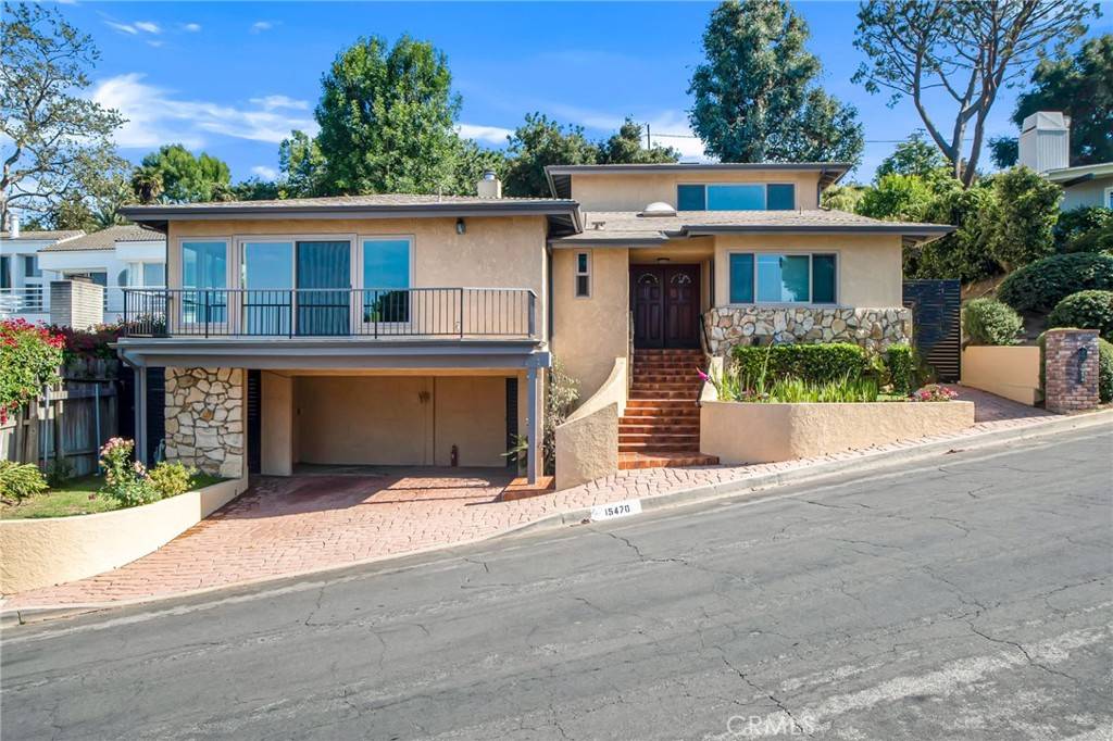 15470 Longbow, Sherman Oaks, CA 91403