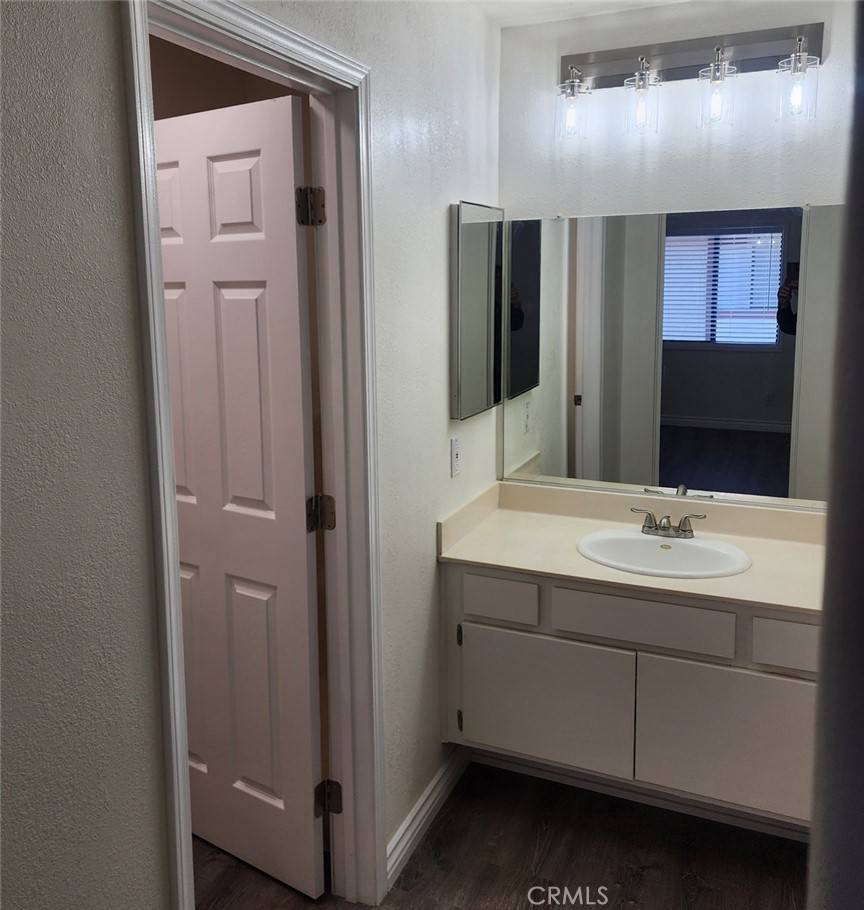 Canyon Country, CA 91387,27971 Sarabande LN #230