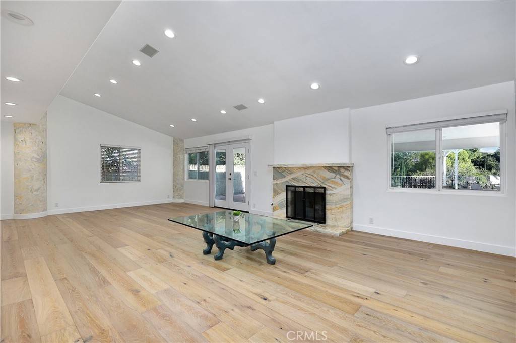 Woodland Hills, CA 91367,5794 Fairhaven AVE