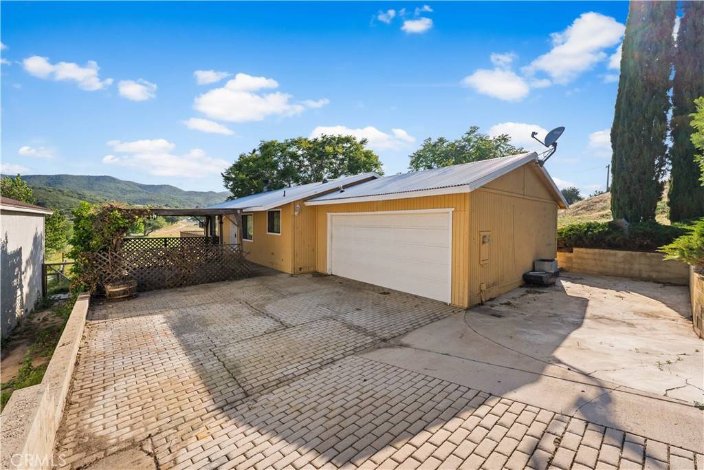14526 Hardtree DR, Lake Hughes, CA 93532