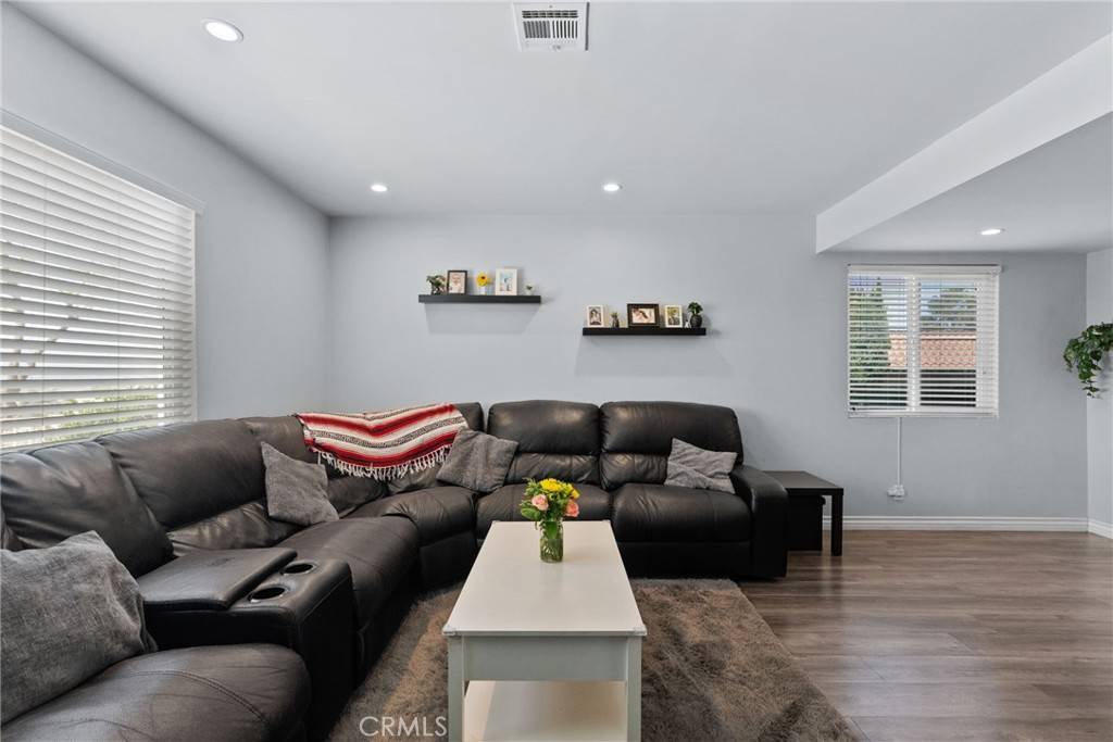 Saugus, CA 91350,22524 Paseo Terraza