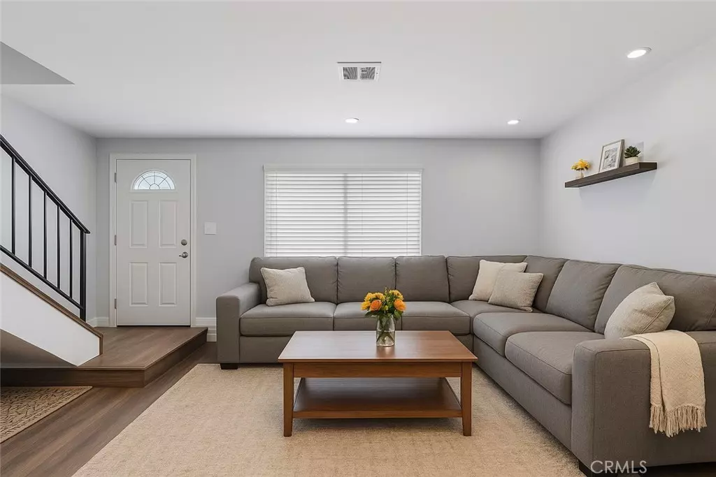 Saugus, CA 91350,22524 Paseo Terraza