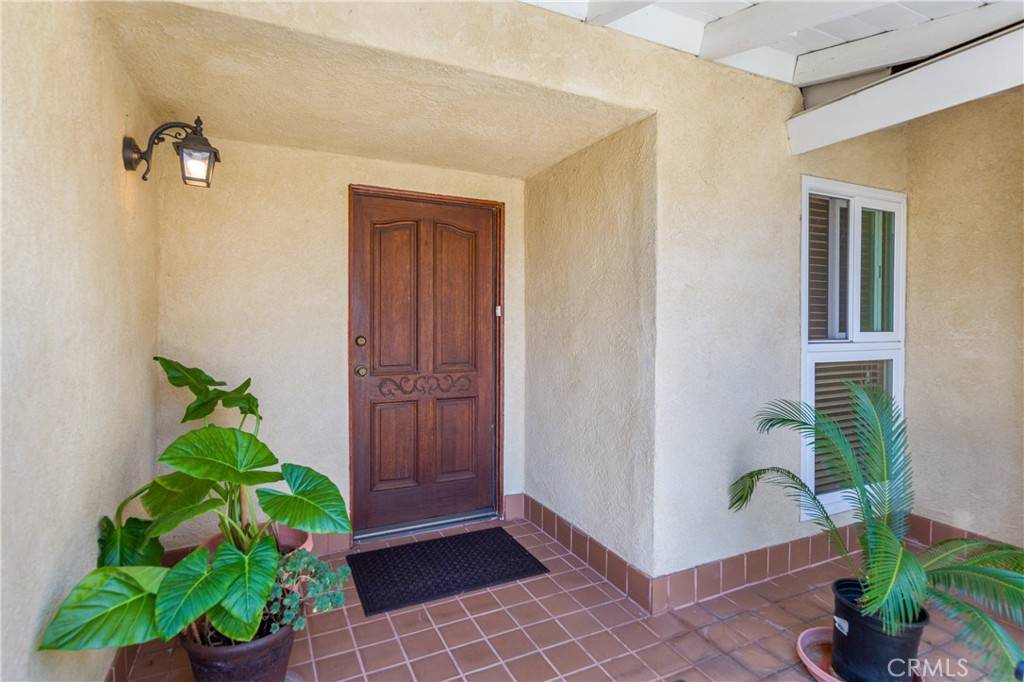 Van Nuys, CA 91406,15354 Runnymede ST