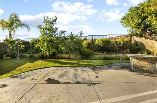 Saugus, CA 91390,29243 Discovery Ridge DR
