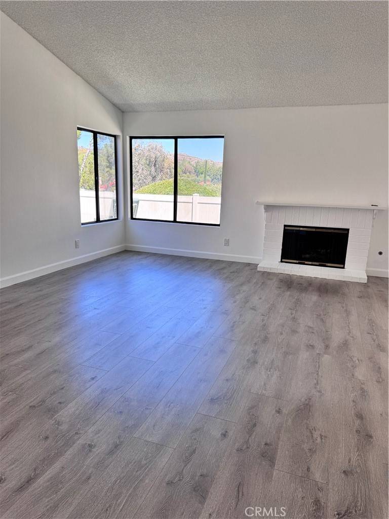 Newhall, CA 91321,26226 Rainbow Glen DR