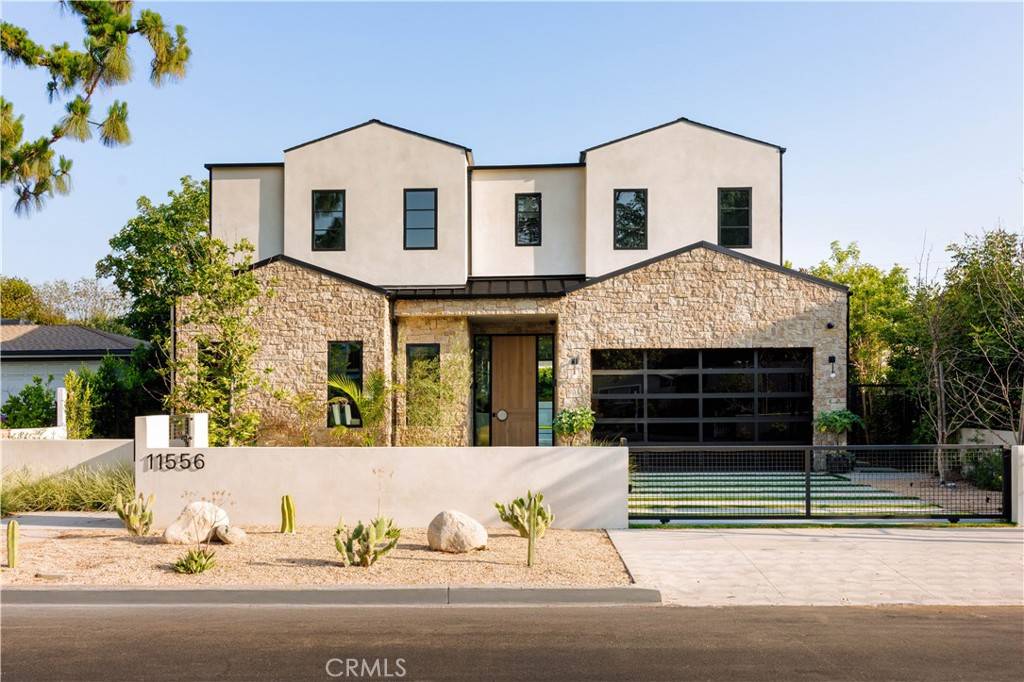 11556 Blix ST, Valley Village, CA 91602