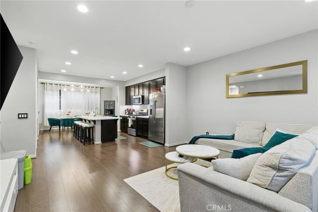 Sylmar, CA 91342,13238 Klein CT
