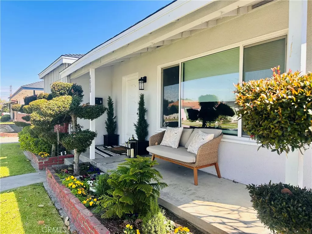 Lakewood, CA 90712,6008 Amos AVE
