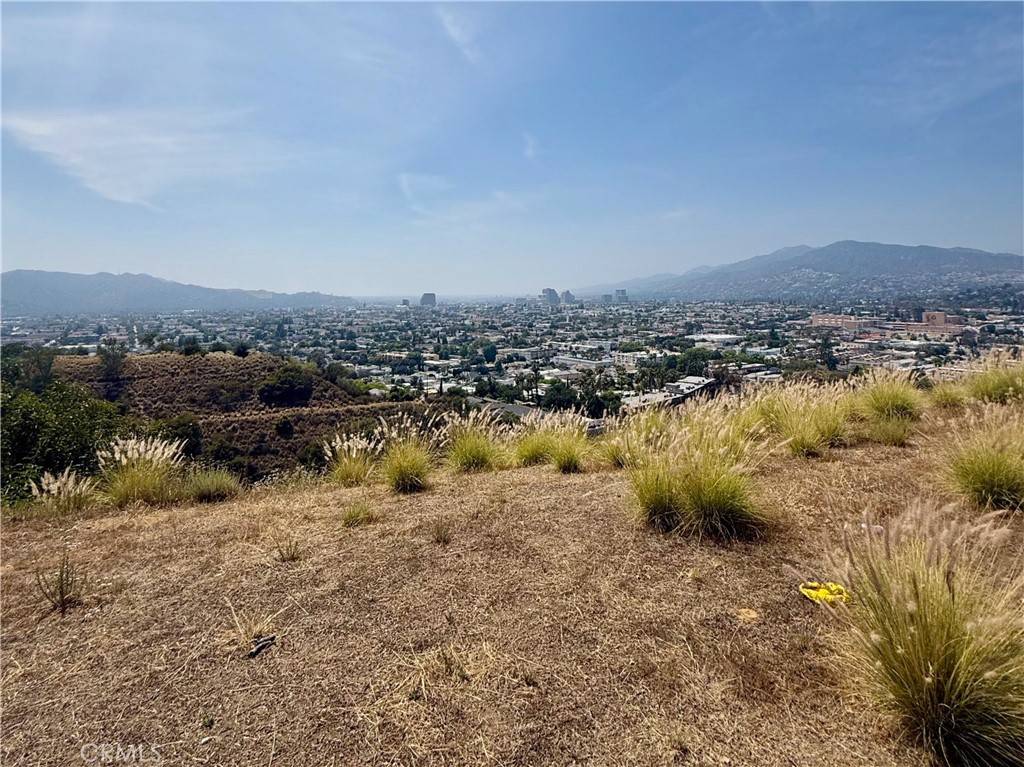 4751 Round Top DR, Glendale, CA 90065