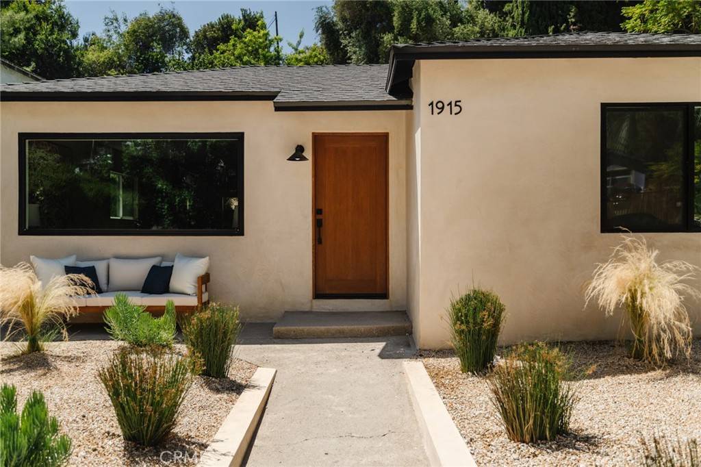Los Angeles, CA 90042,1915 N Avenue 52