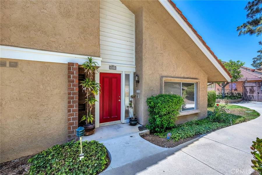 335 Sprucewood AVE, Oak Park, CA 91377