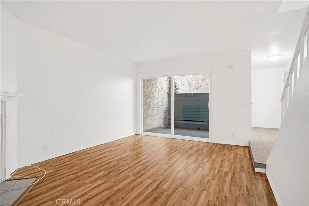 Tarzana, CA 91356,18411 Hatteras ST #122