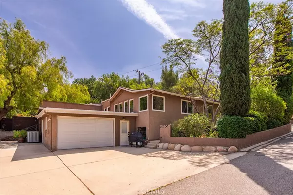 Simi Valley, CA 93063,5893 Oak Knolls RD