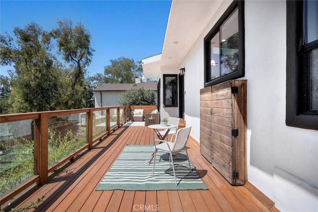 Woodland Hills, CA 91364,4698 Morro DR