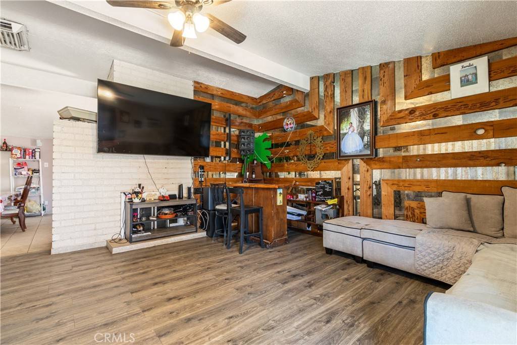 Lancaster, CA 93534,1126 W Avenue H6