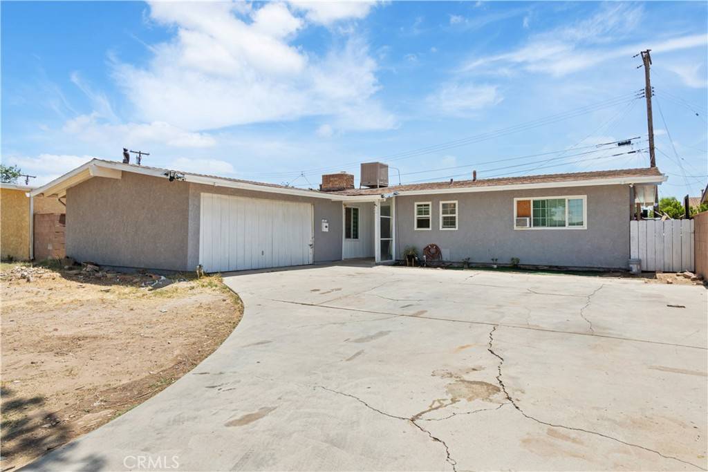 Lancaster, CA 93534,1126 W Avenue H6
