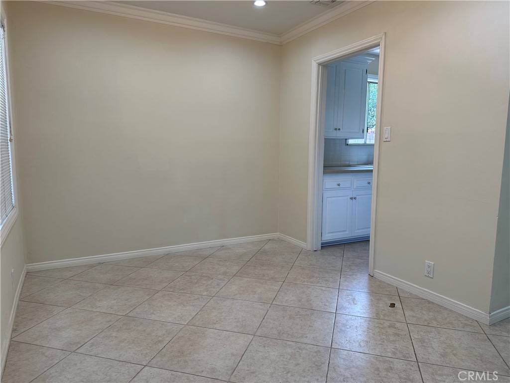Tarzana, CA 91335,6379 Darby PL