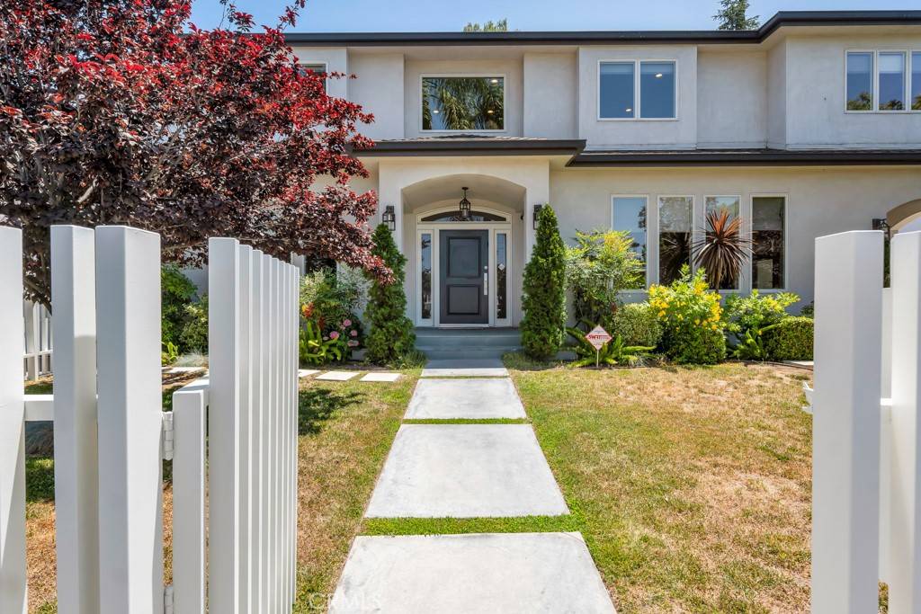 Sherman Oaks, CA 91403,15460 La Maida ST
