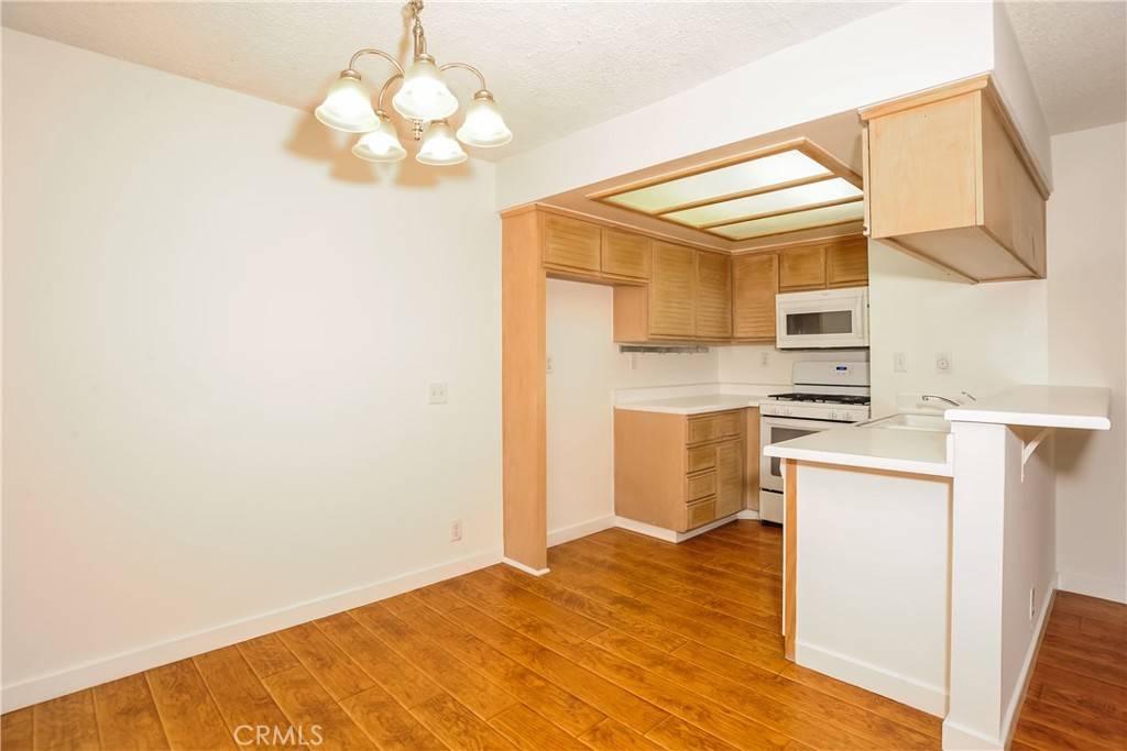 Pacoima, CA 91331,12601 Van Nuys BLVD #103