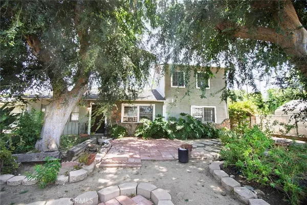 8512 Newcastle AVE, Northridge, CA 91325