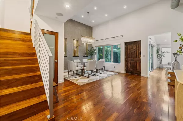 2531 N Commonwealth AVE, Los Angeles, CA 90027