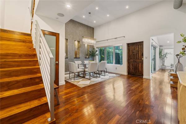 2531 N Commonwealth AVE, Los Angeles, CA 90027