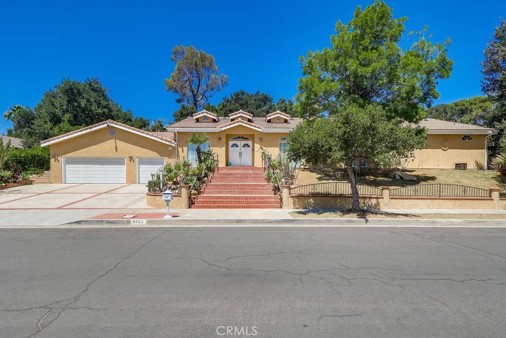 Chatsworth, CA 91311,9733 Kentland AVE