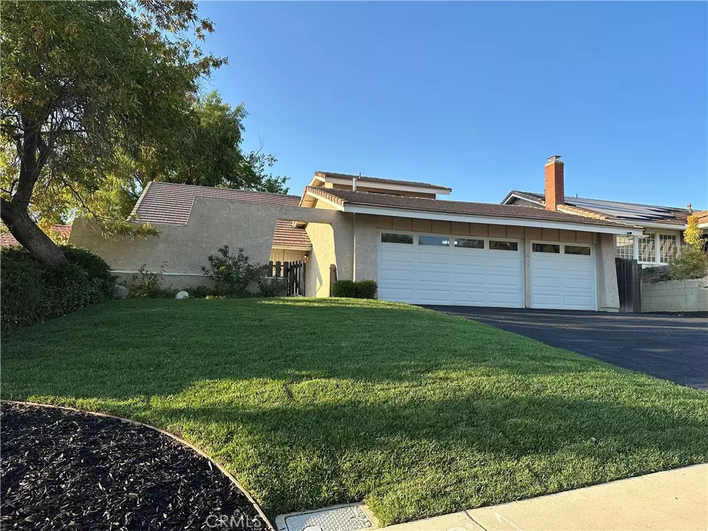 Agoura Hills, CA 91301,28825 Barragan ST