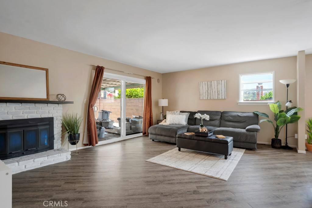 Sylmar, CA 91342,13678 Marchant AVE