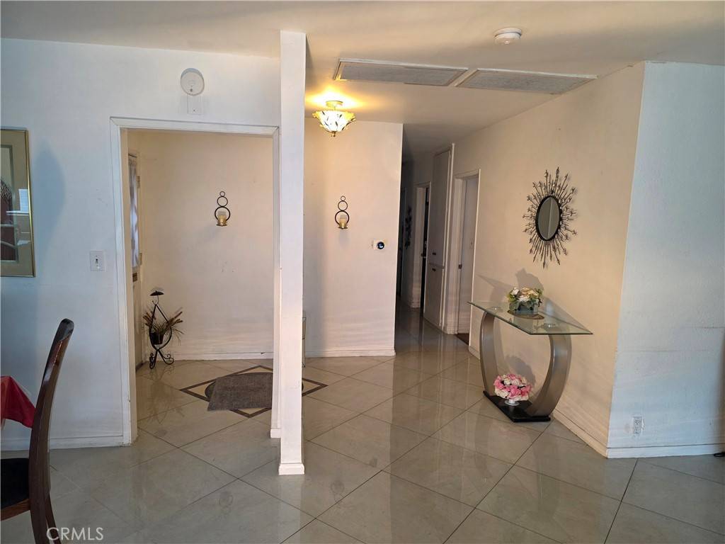 North Hills, CA 91343,15901 Lassen ST