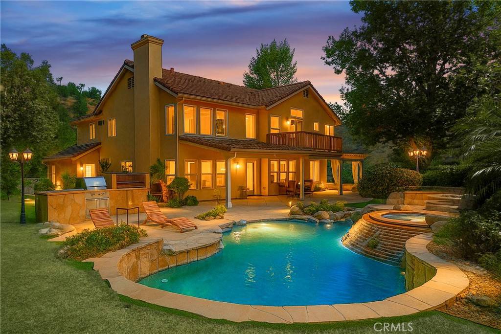 West Hills, CA 91304,24673 Overland DR