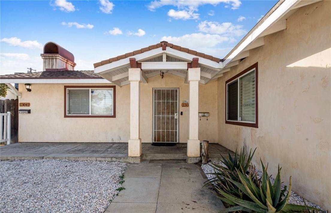 Canoga Park, CA 91304,23040 Saticoy ST
