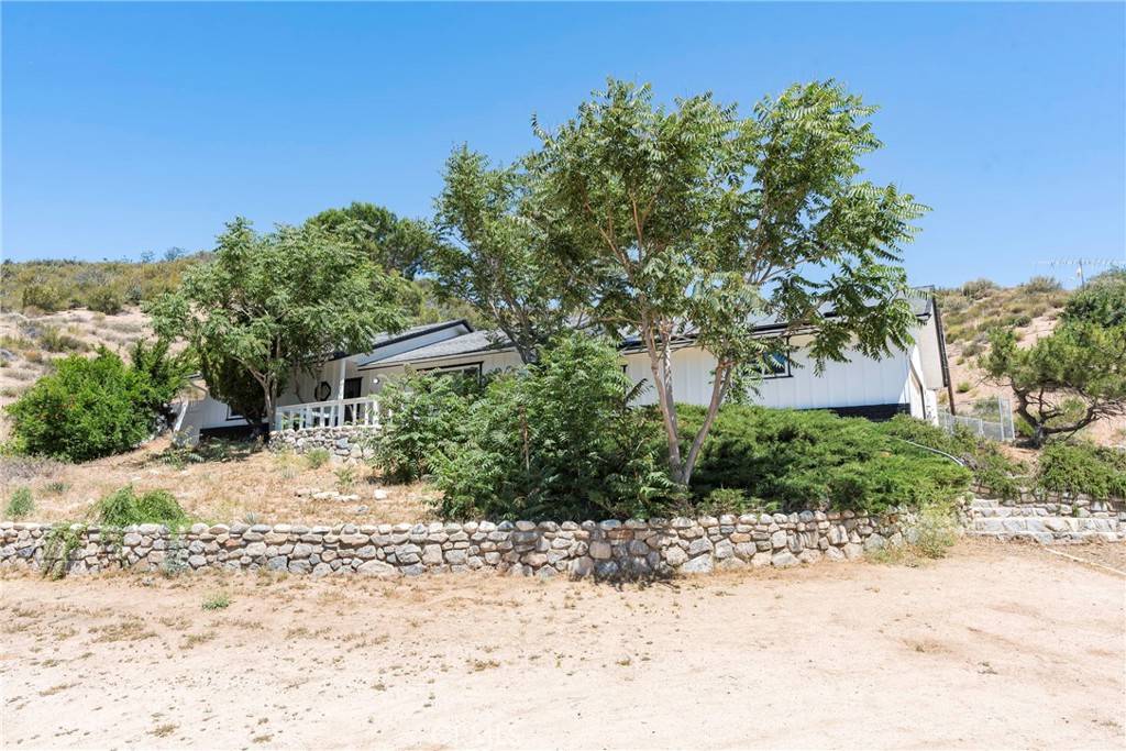 Lake Hughes, CA 93532,26865 Pine Canyon RD