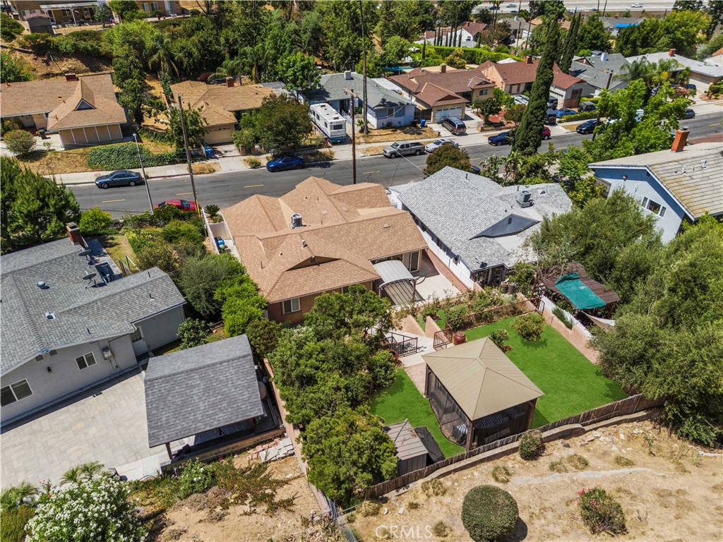 Sun Valley, CA 91352,10101 Lanark Street