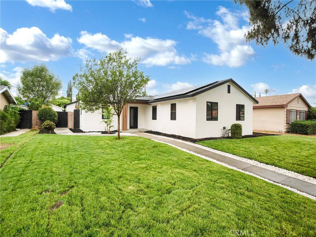 7055 Fallbrook AVE, West Hills, CA 91307
