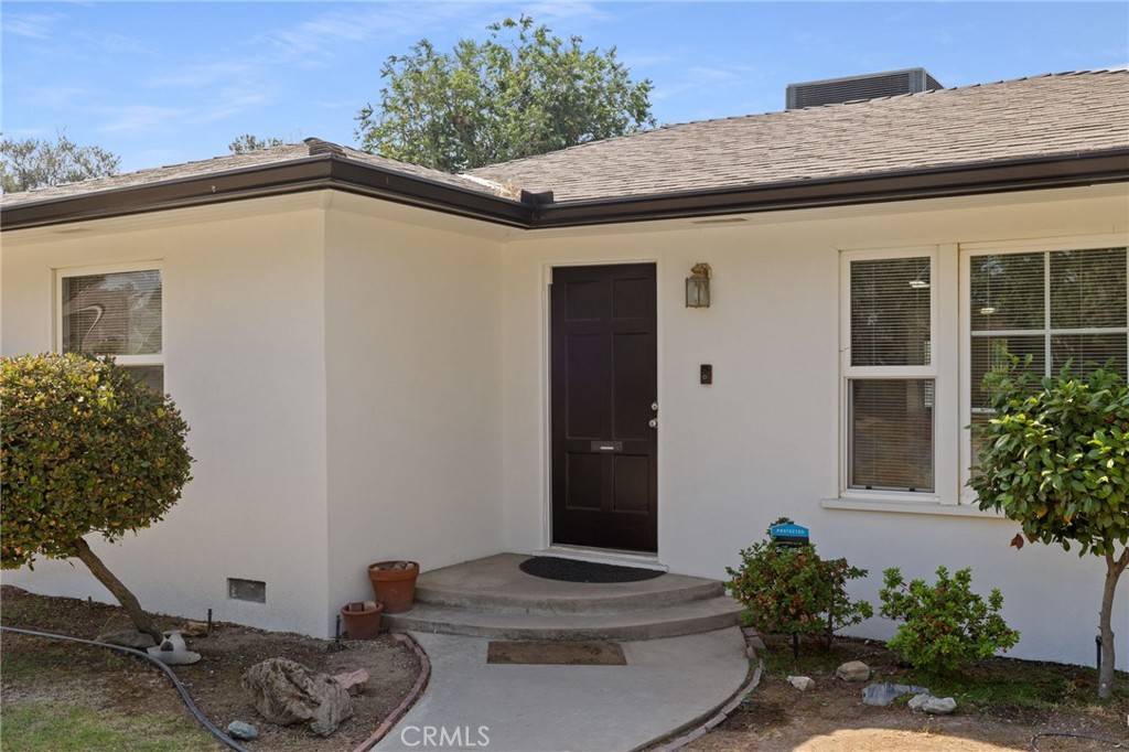 Bakersfield, CA 93305,3413 La Cresta DR
