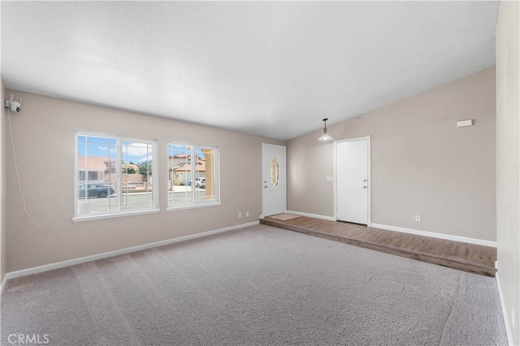 Palmdale, CA 93552,4633 Dowel AVE