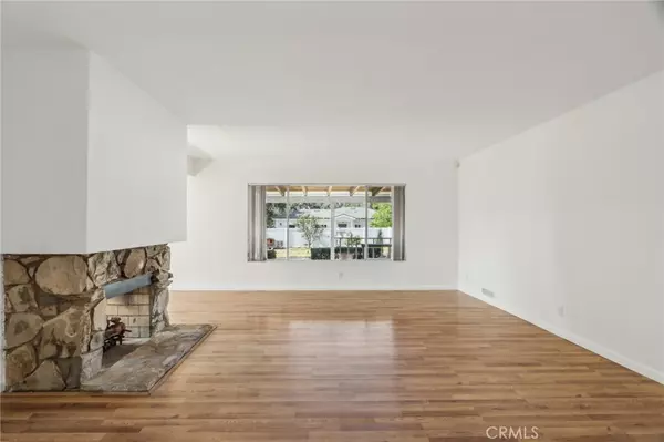 Sylmar, CA 91342,13171 13169 Phillippi AVE