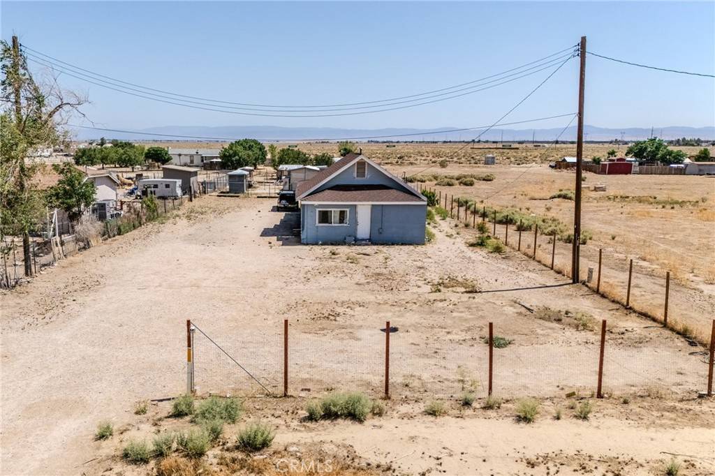 9668 W Rosamond BLVD, Rosamond, CA 93560