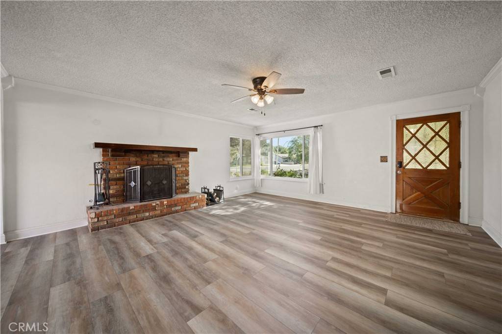 Tehachapi, CA 93561,500 Oakwood ST