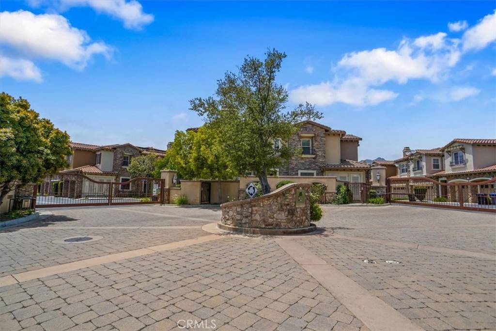 11542 Verona DR, Chatsworth, CA 91311
