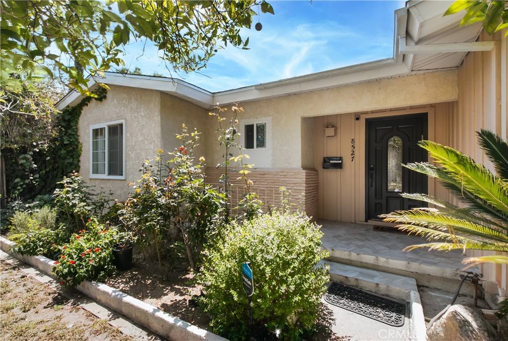 8527 Casaba AVE, Winnetka, CA 91306