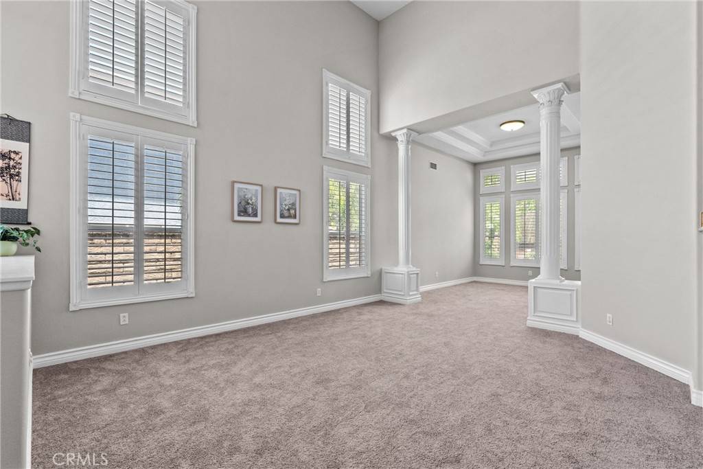 Valencia, CA 91354,27318 Chesterfield DR