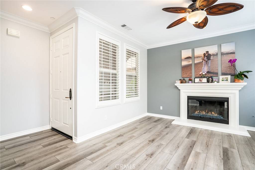 Huntington Beach, CA 92648,7294 Arcadia DR