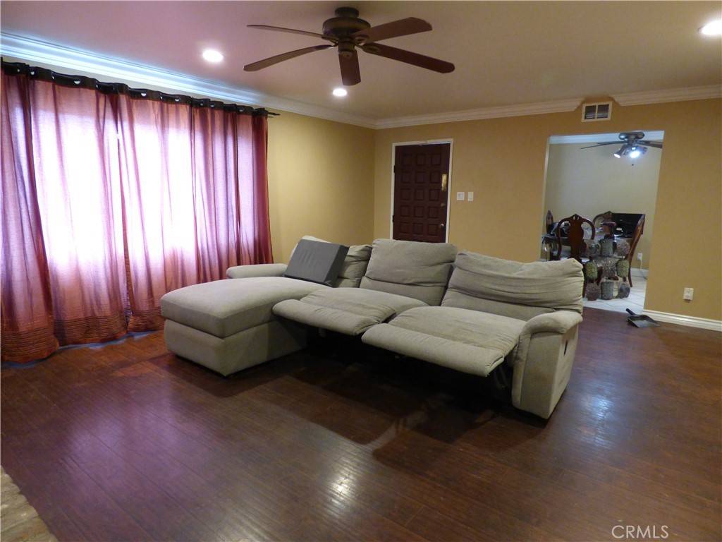 San Pedro, CA 90731,630 W Santa Cruz ST